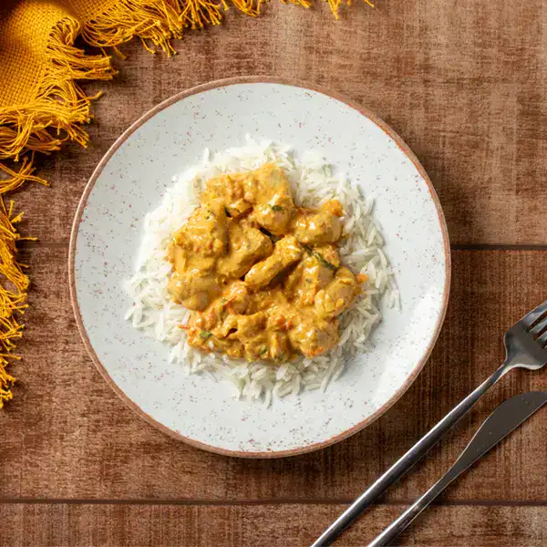 Frango ao curry com arroz basmati