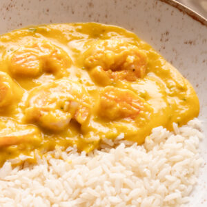 Camarão na moranga com arroz de coco